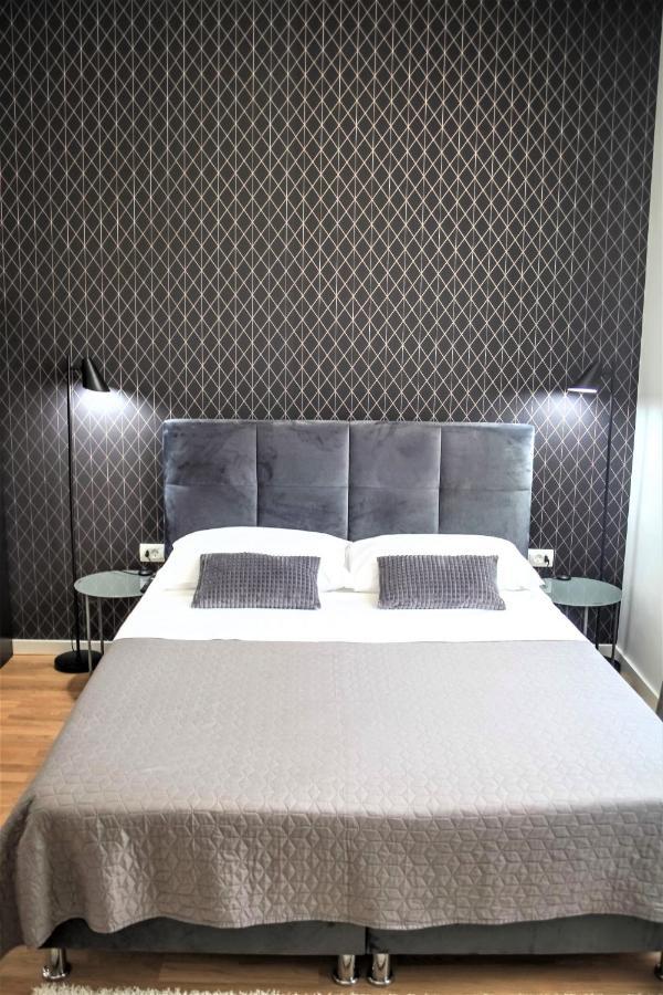 Hedone City Luxury Apartments With Free Parking Pula Exterior foto